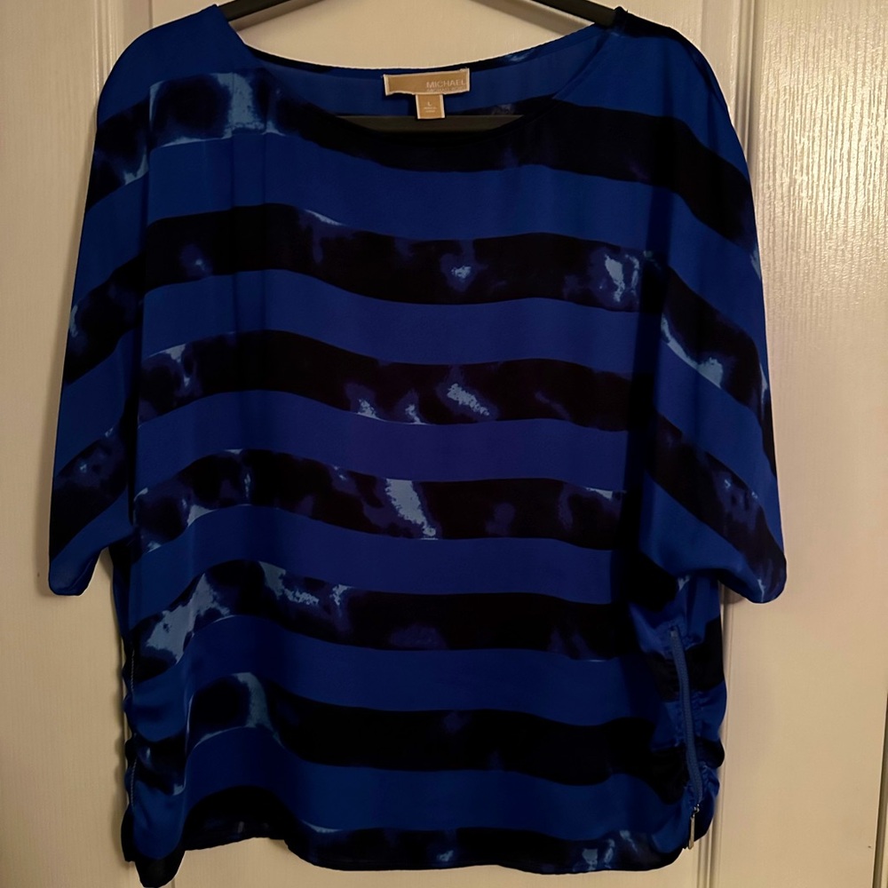 Michael Kors size L Great condition-lightly worn